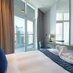 Luxury 2Br Stay In Damac Prive Near Dubai Mall