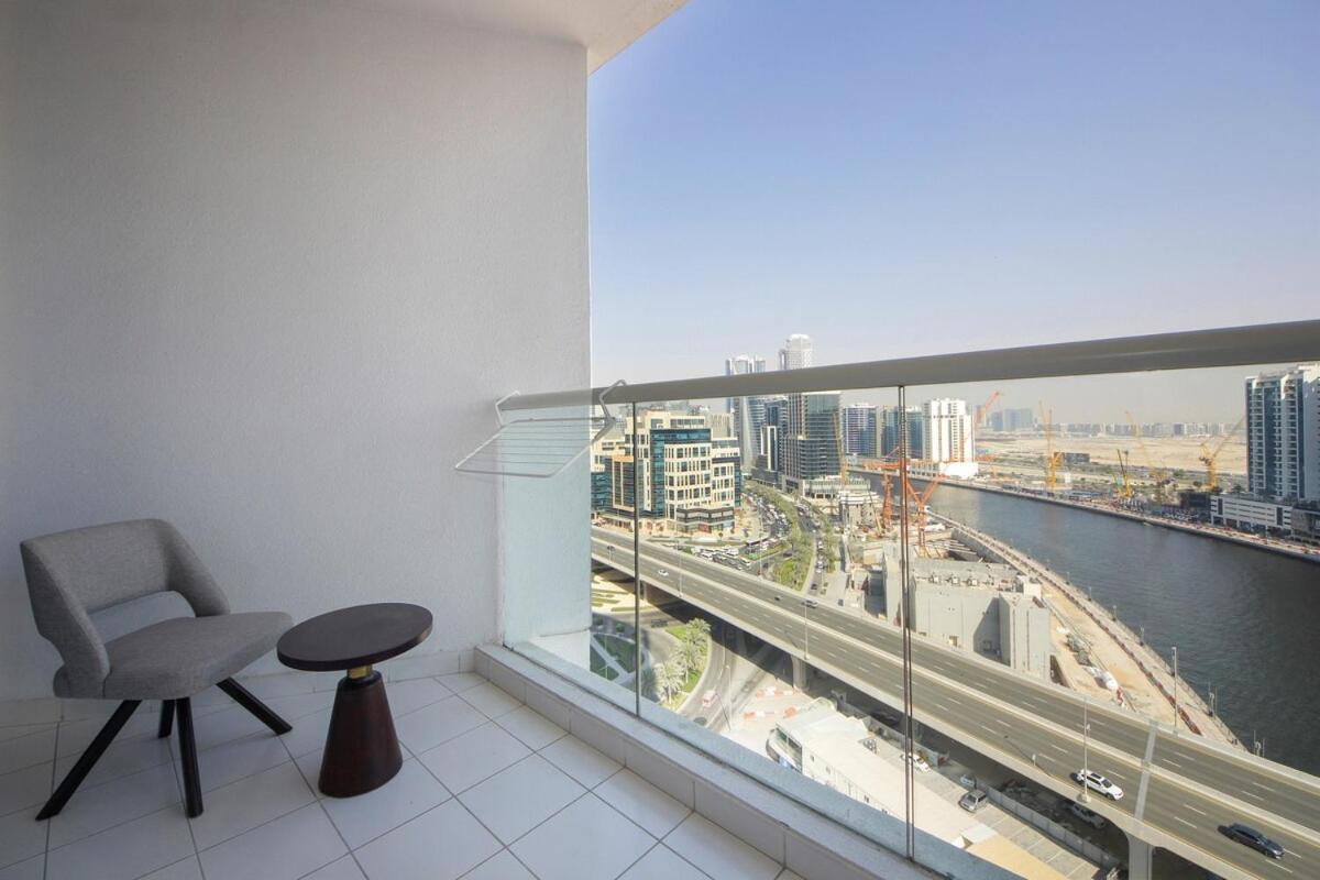 Luxury 2br In Damac Prive Near Mall Apartment