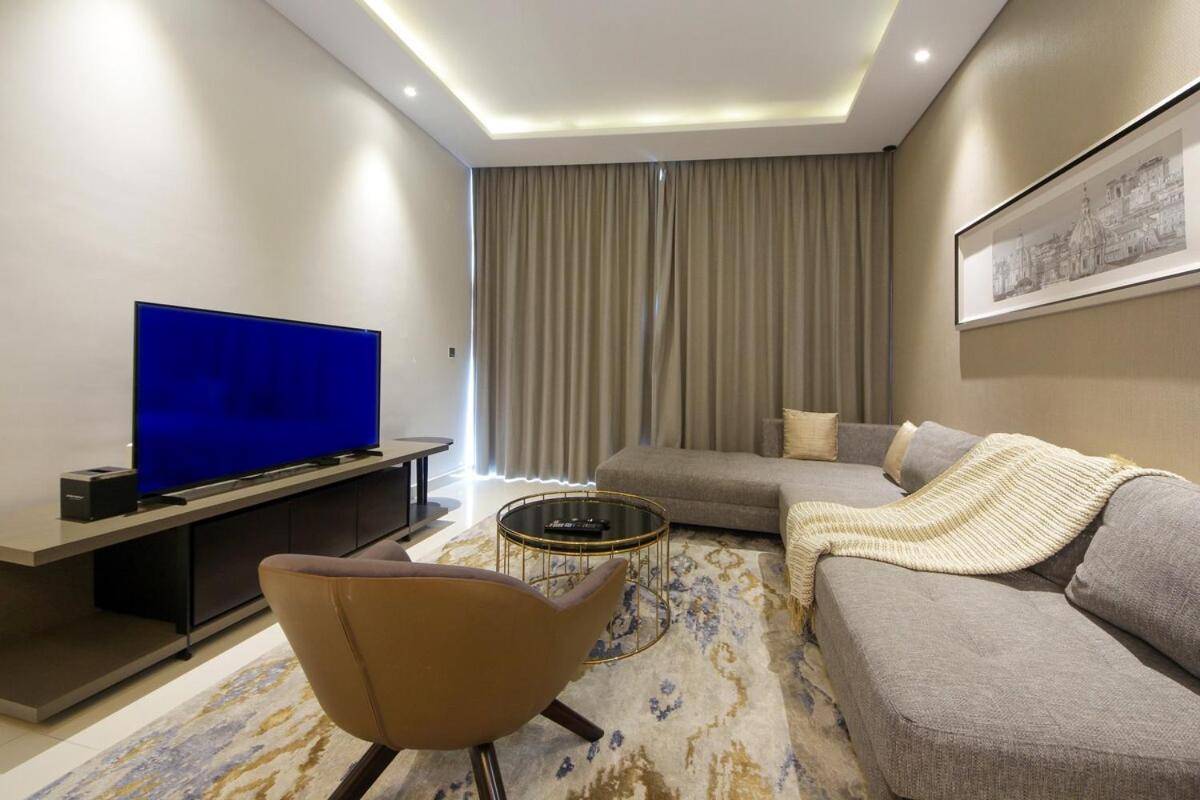 Luxury 2br In Damac Prive Near Mall Apartment *